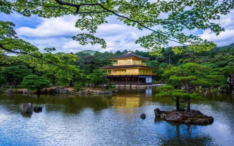 日本的大氣污染防治是典型的先污染后治理案例，并取得煥然一新的成效